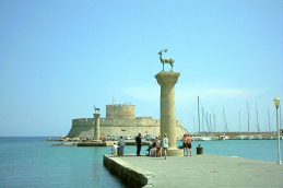 Rhodes_harbour